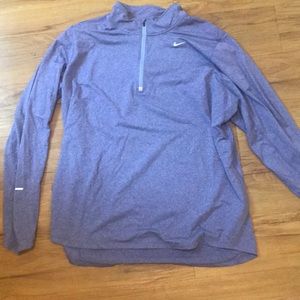 Cute XL nike sweat shirt!